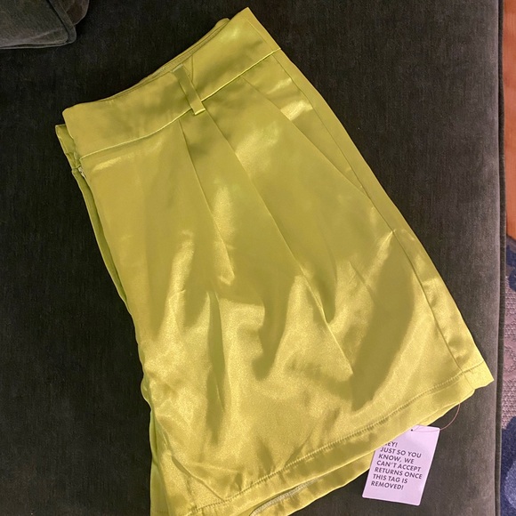 NWT ASOS - Picture 3 of 3